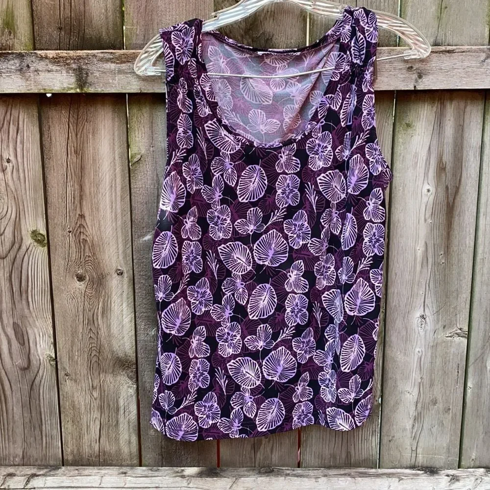 Sag Harbor purple skirt set sz. S